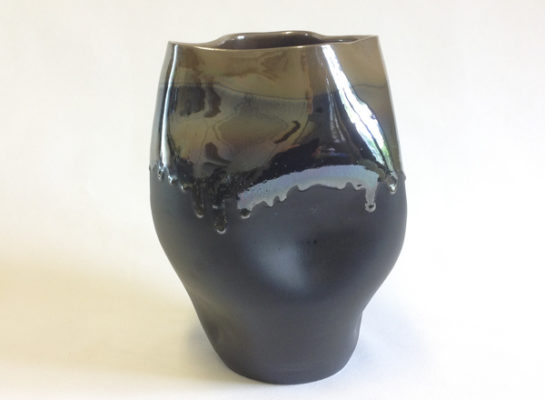 vaso-nero-moderno-lucebuio